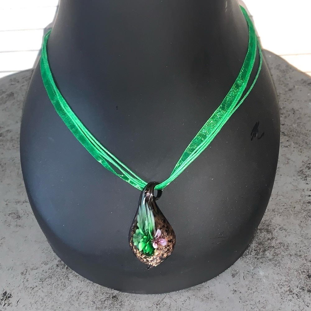 Murano style glass tear drop Pendant necklace 17” X 19” ribbon chain